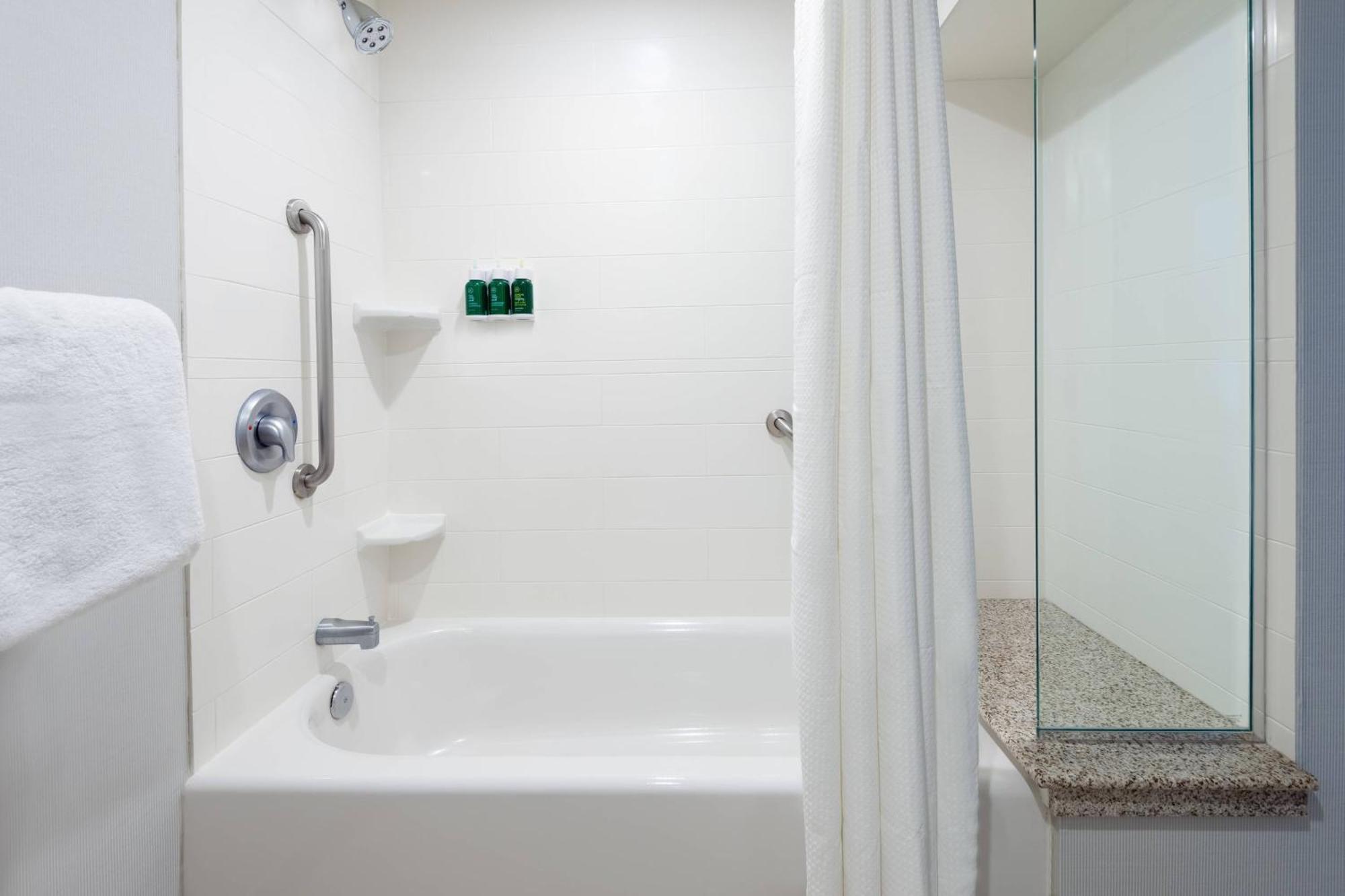 Courtyard By Marriott Buffalo Airport Cheektowaga Exterior foto